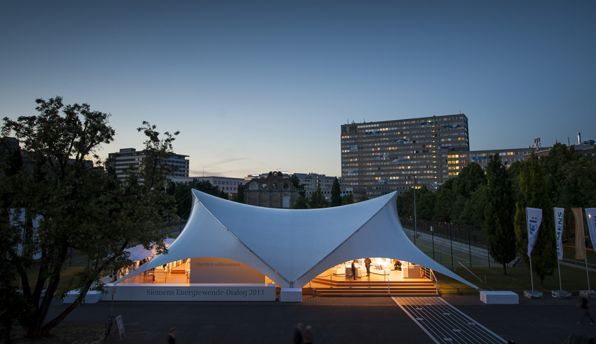 Tentes modulaires Serge Ferrari 